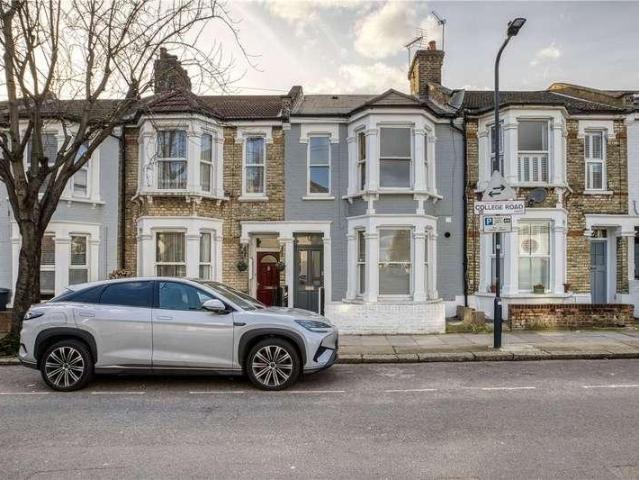 House for sale in London Borough of Brent, Greater London
