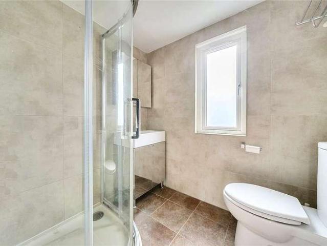 House for sale in London Borough of Ealing, Perivale
