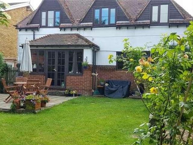 House for sale in Minster-on-Sea, Oad Street