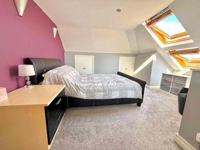 House for sale in Stopsley, Luton