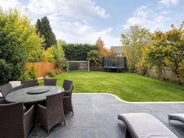 House for sale in Napsbury Park, St Albans