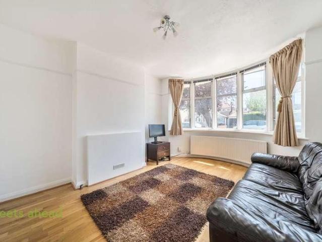 House for sale in London Borough of Croydon, Addiscombe