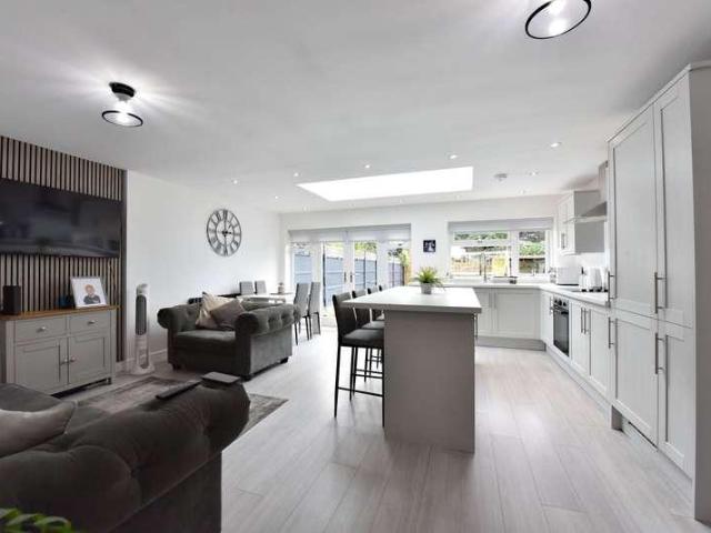 House for sale in Wordsley, West Midlands