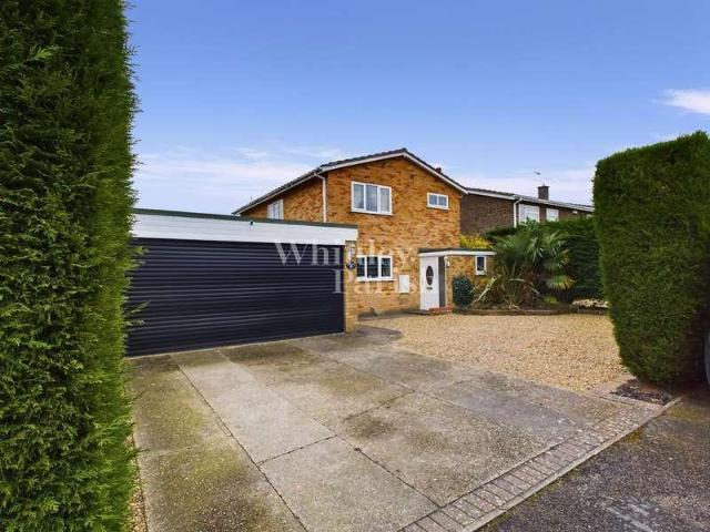 House for sale in Roydon, South Norfolk
