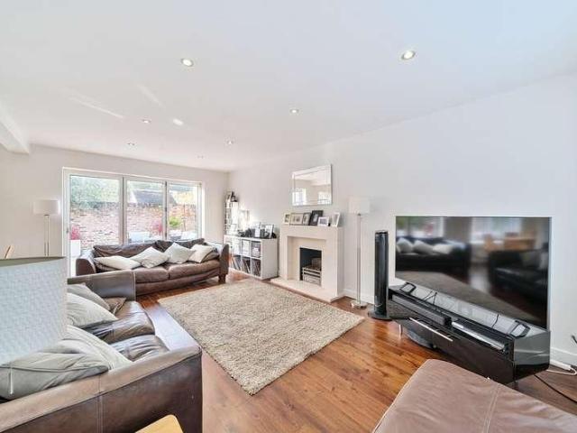 House for sale in Lower Halliford, Surrey