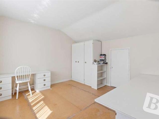 House for sale in Lee Chapel, Essex