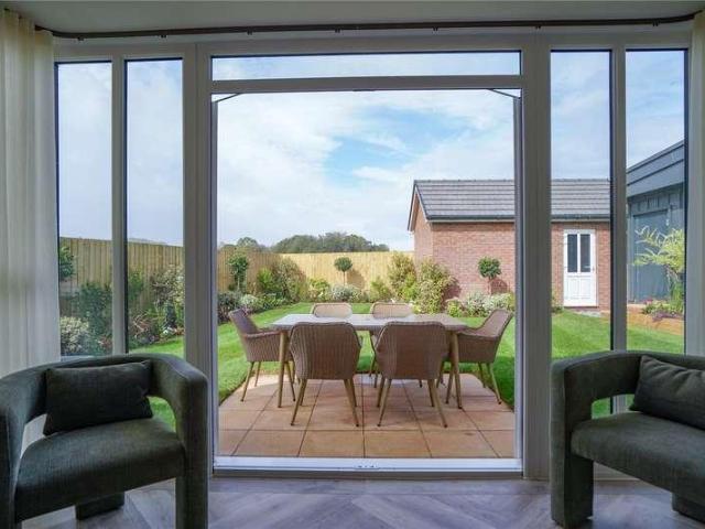 House for sale in Williton