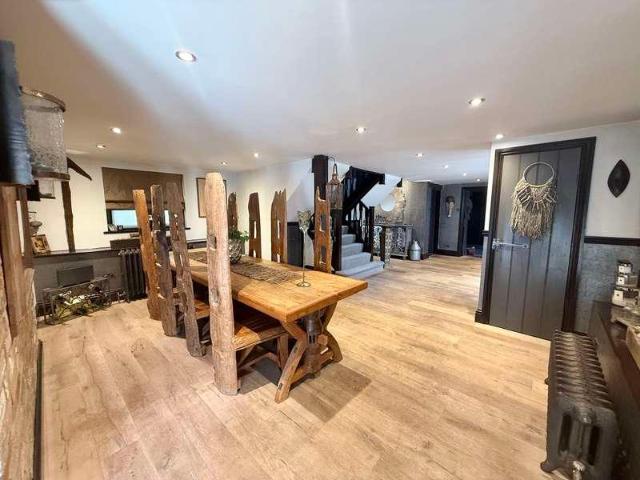 House for sale in Leighton-Linslade, Heath And Reach