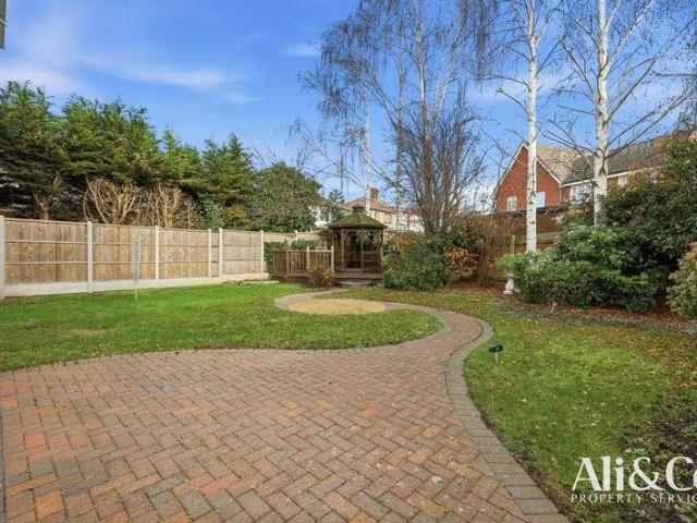 House for sale in South Ockendon, Essex