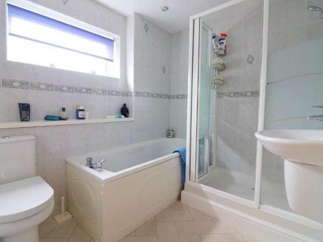 House for sale in Warden Hill, Luton