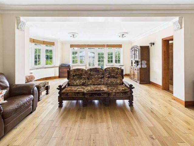 House for sale in London Borough of Croydon, Upper Norwood