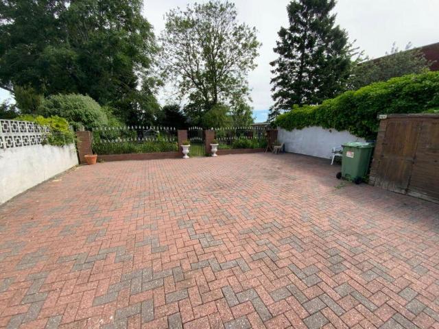 House for sale in Halesowen, West Midlands