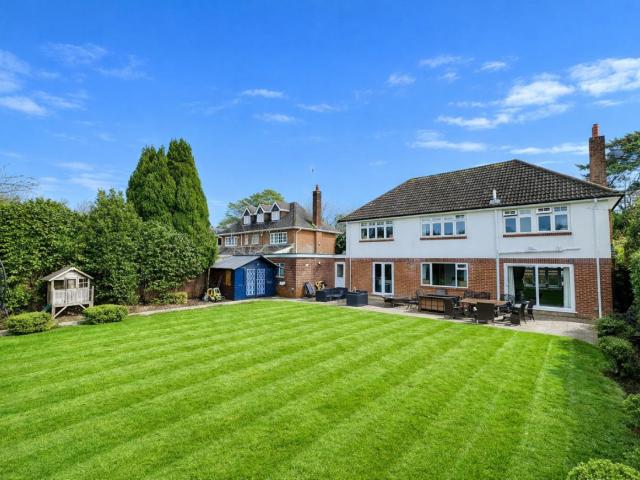 House for sale in Talbot Village, Bournemouth