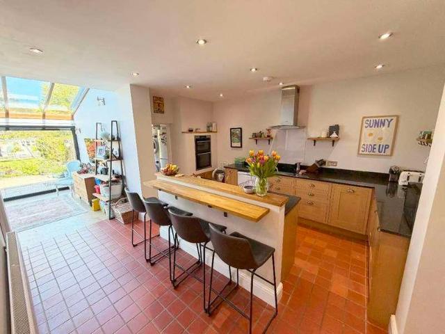 House for sale in Green Close, Warwickshire