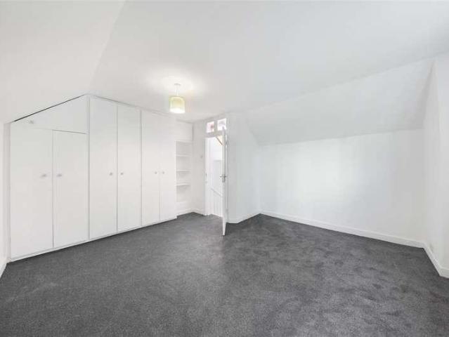 House for sale in London Borough of Croydon, Selhurst