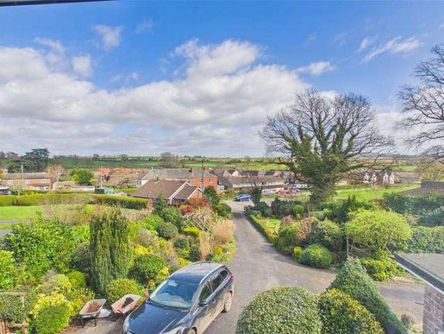 House for sale in Weston Under Penyard