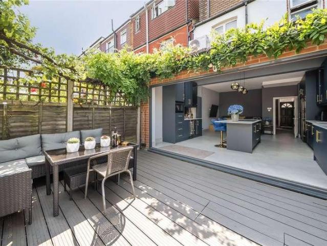 House for sale in London Borough of Ealing, Greater London