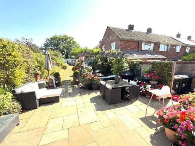 House for sale in Caddington, Bedfordshire