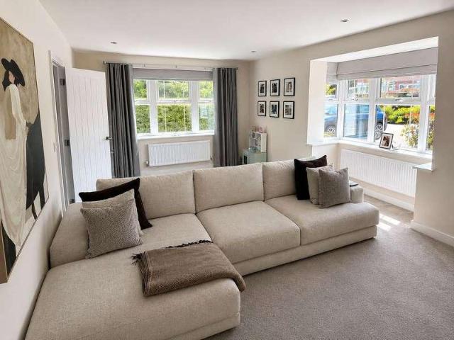 House for sale in Harperbury Park, St Albans