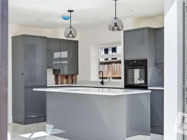 House for sale in Moulsham, Chelmsford