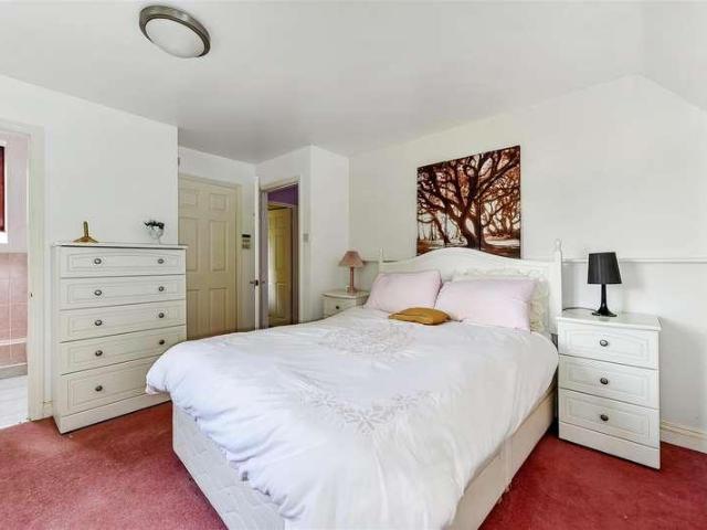 House for sale in Littlecote, West Sussex
