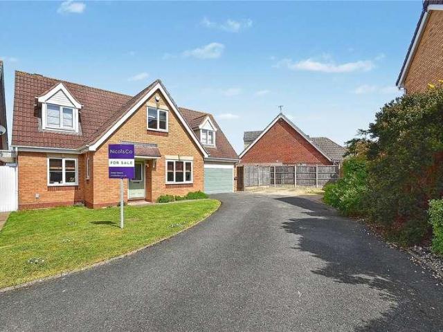 House for sale in Primsland, Crookhill