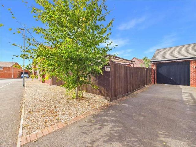 House for sale in Crookhill, Worcestershire