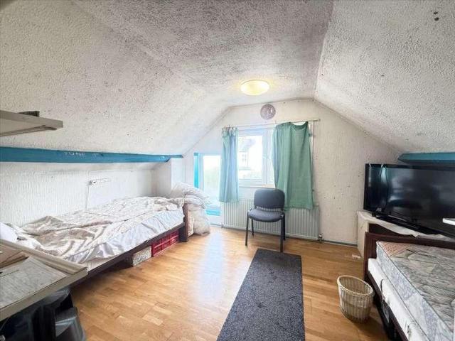 House for sale in Alton Barnes, Essex