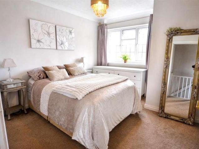 House for sale in Stone, Baswich