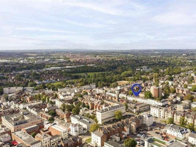 House for sale in Milverton, Warwick