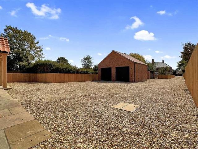 House for sale in Alverton, East Midlands