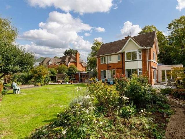 House for sale in Cliff Hill, Warwick