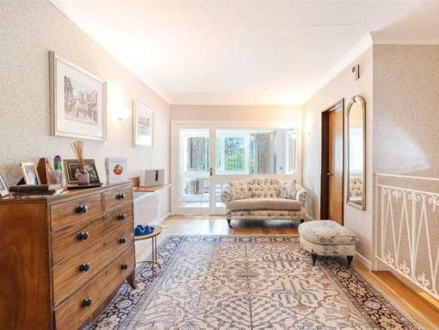 House for sale in Wimborne, Colehill
