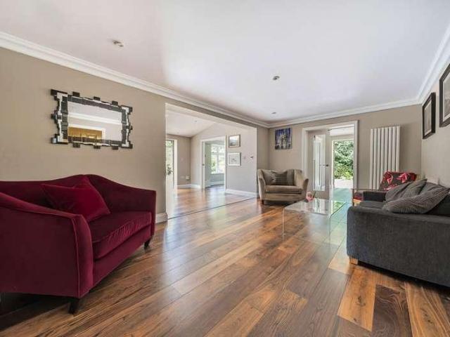 House for sale in Cranbourne, Winkfield