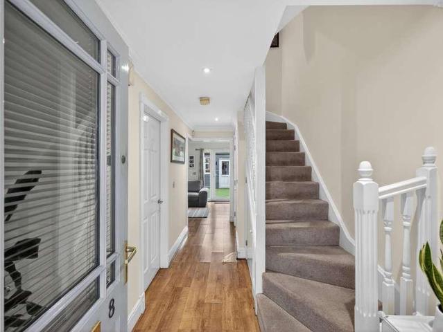 House for sale in The Slade, Oxfordshire