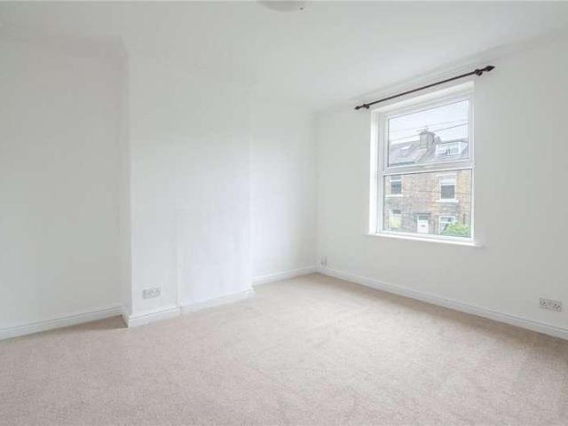 House for sale in Baildon, West Yorkshire