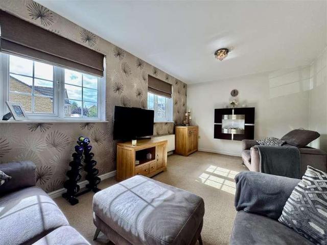 House for sale in Lascelles Hall, Kirkburton