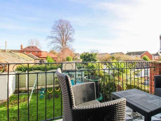 House for sale in Eastmoor, West Yorkshire