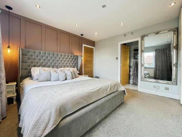 House for sale in Wrose, West Yorkshire