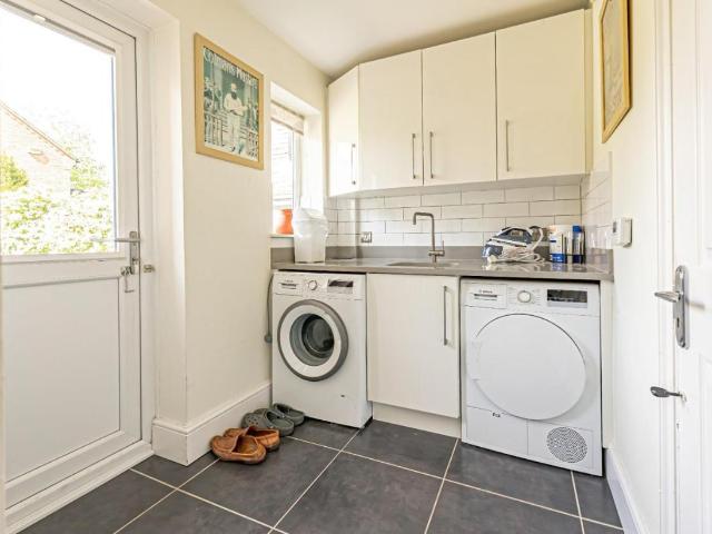 House for sale in Aylesbury, Weston Turville