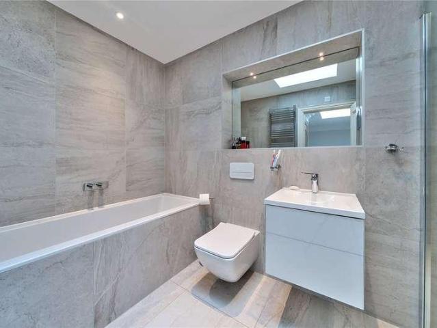 House for sale in Maidenhead, Taplow