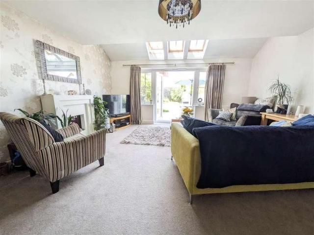 House for sale in Uckfield, Cross In Hand