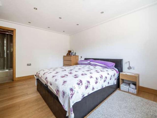 House for sale in Chalfont St. Peter, Denham