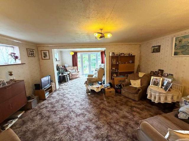 House for sale in London Borough of Hounslow, Greater London