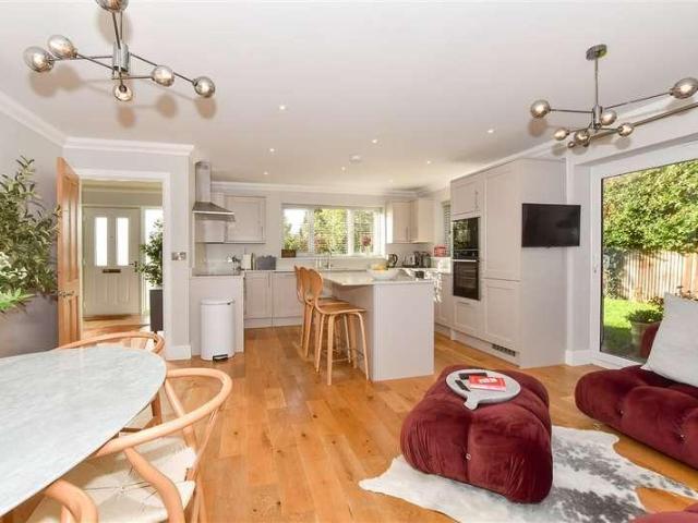 House for sale in Marehill, Horsham