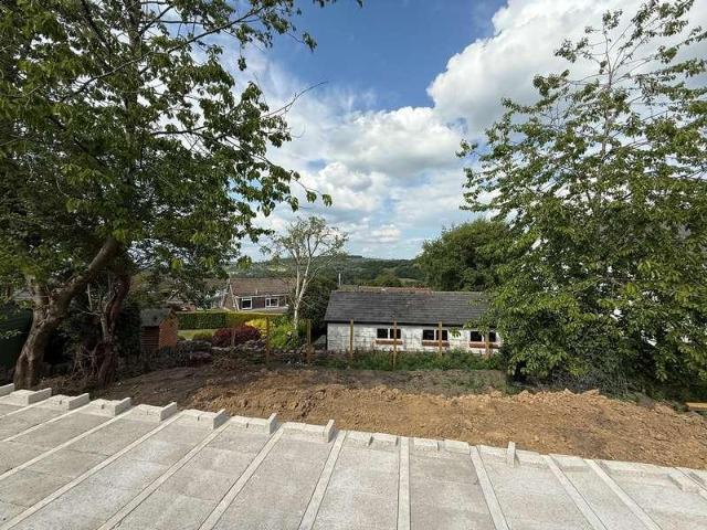 House for sale in Holmfirth, Wooldale