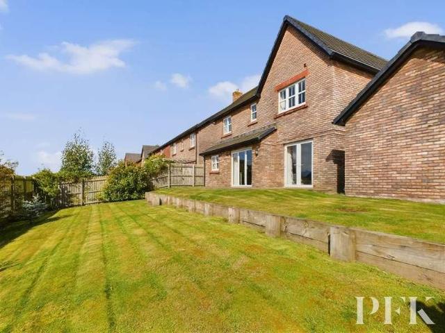 House for sale in Fell Lane