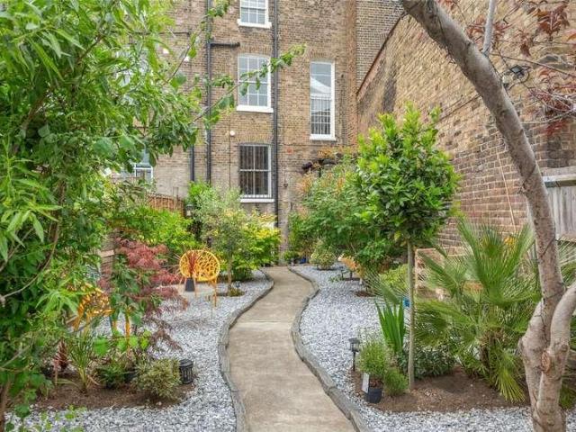 House for sale in Camberwell, Greater London