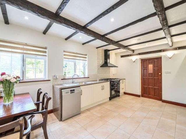 House for sale in Batchworth
