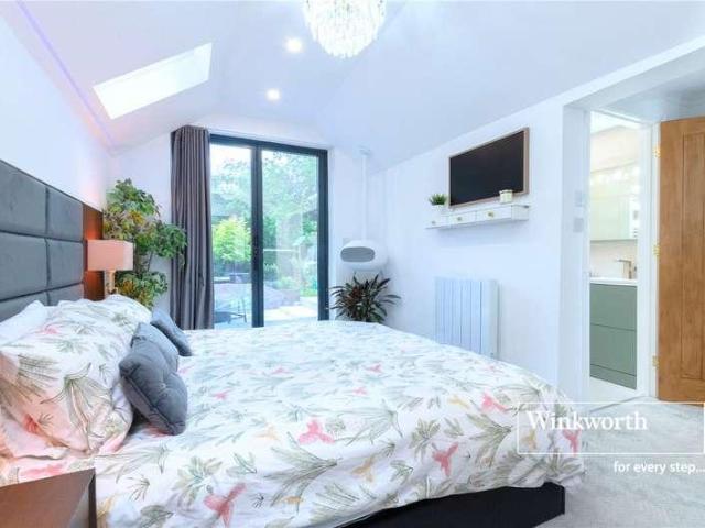 House for sale in Tricketts Cross, Ferndown